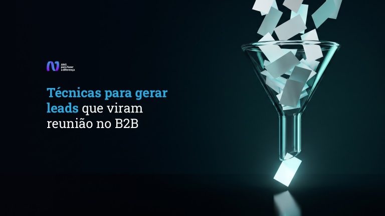 Funil de vidro com cartões de visita caindo e um único cartão aceso saindo embaixo, ilustrando técnicas para gerar leads qualificados no B2B